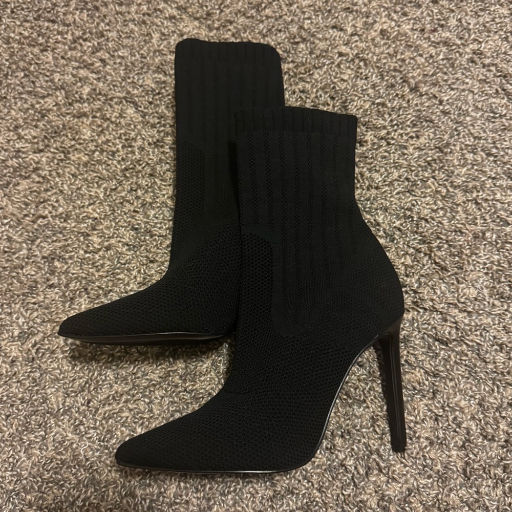 Elegant Black Women's Shoes